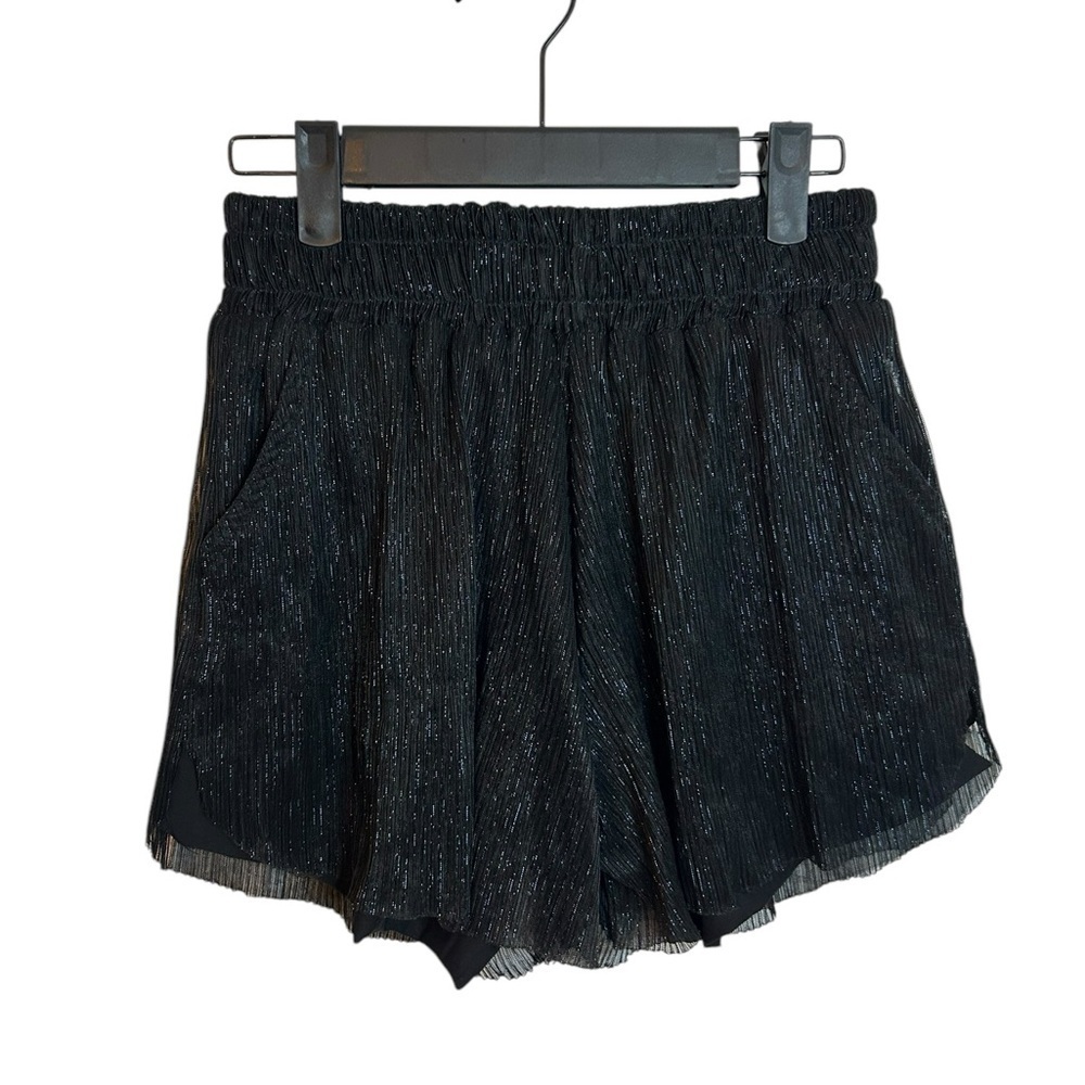 NWT BSBW Black Metallic Pleated Pull On Shorts